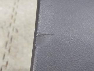 Бардачок пассажирский AUDI TT 8N AUQ 8N2857095 3 ракурс Бардачок пассажирский AUDI TT 8N AUQ 8N2857095 3 ракурс