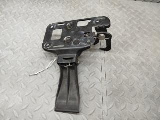 Замок капота AUDI A4 8K 8T0823480 4 ракурс