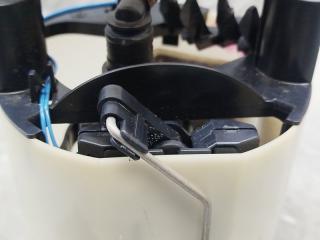 Топливный насос BMW X1 E84 A2C53024940 3 ракурс