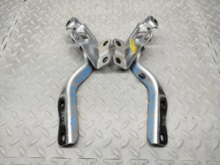 Петля капота TOYOTA SAI AZK10 1 ракурс Петля капота TOYOTA SAI AZK10 1 ракурс