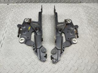 Петля капота BMW 1-SERIES F20 N13B16A 139896 10 1 ракурс Петля капота BMW 1-SERIES F20 N13B16A 139896 10 1 ракурс