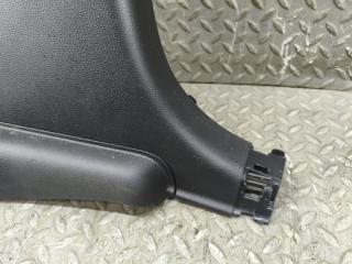 Накладка на стойку кузова левая HONDA WR-V DG5 L15D 8417131XX0 3 ракурс Накладка на стойку кузова левая HONDA WR-V DG5 L15D 8417131XX0 3 ракурс