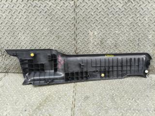 Накладка на порог левая задняя HONDA ODYSSEY RC1 K24W VTEC 84261-T6A-J01 4 ракурс Накладка на порог левая задняя HONDA ODYSSEY RC1 K24W VTEC 84261-T6A-J01 4 ракурс