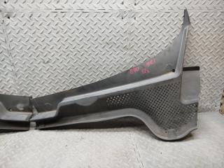 Планка под дворники VOLKSWAGEN BEETLE 5C1 CBZ 5C1819403 3 ракурс Планка под дворники VOLKSWAGEN BEETLE 5C1 CBZ 5C1819403 3 ракурс