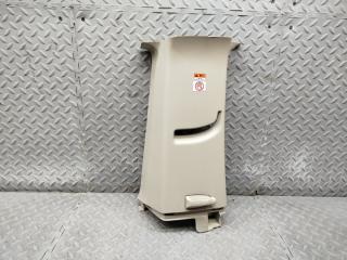 Запчасть накладка на стойку кузова левая MITSUBISHI DELICA D:5 2010