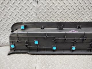 Накладка на порог правая MITSUBISHI DELICA D:5 CV4W 4B11 7250A014ZZ 5 ракурс Накладка на порог правая MITSUBISHI DELICA D:5 CV4W 4B11 7250A014ZZ 5 ракурс