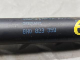 Амортизатор капота AUDI TT 8N AUQ 8N0832359, 8N0823301 5 ракурс