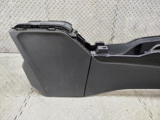 Бардачок между сиденьями PEUGEOT 2008 A94 (U5) EB2 (HN01, HNZ) 9677863777 3 ракурс Бардачок между сиденьями PEUGEOT 2008 A94 (U5) EB2 (HN01, HNZ) 9677863777 3 ракурс