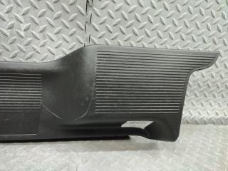Накладка на порог левая задняя HONDA ODYSSEY RC1 K24W 84261-T6A-J01 3 ракурс Накладка на порог левая задняя HONDA ODYSSEY RC1 K24W 84261-T6A-J01 3 ракурс
