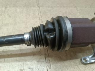 Привод правый передний HONDA JADE FR4 LEB 44305-T4R-J01 4 ракурс Привод правый передний HONDA JADE FR4 LEB 44305-T4R-J01 4 ракурс