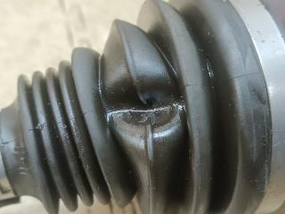 Привод правый передний HONDA JADE FR4 LEB 44305-T4R-J01 5 ракурс Привод правый передний HONDA JADE FR4 LEB 44305-T4R-J01 5 ракурс