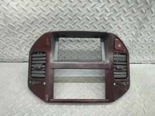 Консоль магнитофона MITSUBISHI PAJERO V65W 6G74 GDI MR456370 1 ракурс