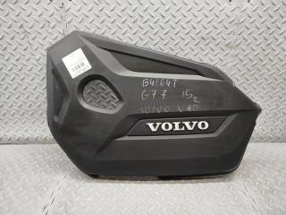 Пластиковая крышка на двс VOLVO V40 2015