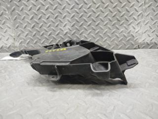 Крепеж бампера правый передний AUDI A7 4G CGW 4G8807284C 4 ракурс