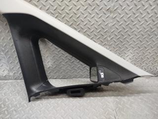 Накладка на стойку кузова левая передняя HONDA STEPWGN RK5 R20A 84151-SZW-0030-20 2 ракурс