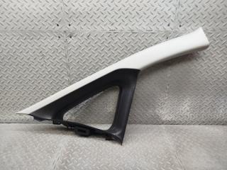 Накладка на стойку кузова правая передняя HONDA STEPWGN RK5 R20A 84101-SZW-0030-20 1 ракурс