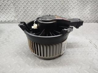 Мотор печки передний HONDA ODYSSEY RC1 K24W VTEC 2 ракурс