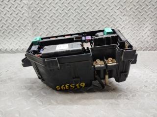 Блок предохранителей HONDA STEPWGN RK5 R20A 3 ракурс