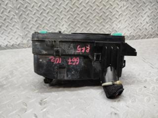 Блок предохранителей HONDA STEPWGN RK5 R20A 5 ракурс