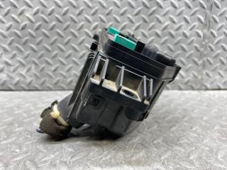 Блок предохранителей HONDA STEPWGN RK1 R20A 5 ракурс