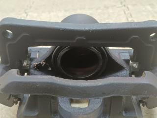 Суппорт правый передний SUBARU IMPREZA GF1 EJ151 2 ракурс