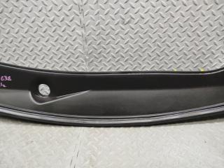 Планка под дворники NISSAN NOTE E13 HR12DE 668626XJ0A 3 ракурс Планка под дворники NISSAN NOTE E13 HR12DE 668626XJ0A 3 ракурс