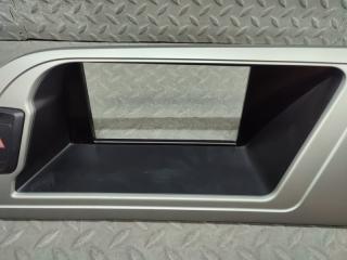 Консоль магнитофона AUDI A4 8K2 CAB 8K2857185F 3 ракурс Консоль магнитофона AUDI A4 8K2 CAB 8K2857185F 3 ракурс