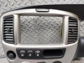 Накладка на торпеду MAZDA TRIBUTE EP3W L3 F12055421 2 ракурс