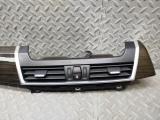 Накладка на торпеду BMW 2-SERIES Active Tourer F45 B47C20A 14098011 4 ракурс Накладка на торпеду BMW 2-SERIES Active Tourer F45 B47C20A 14098011 4 ракурс