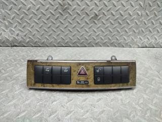 Консоль торпеды MERCEDES-BENZ C-CLASS S203 M272 E25 (272.920) 2038707210 1 ракурс