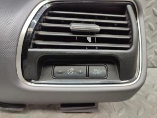 Консоль торпеды NISSAN SERENA GC27 MR20DD 682105TA0A 3 ракурс