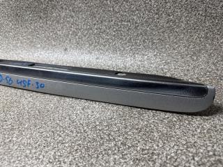 Накладка на багажник задняя TOYOTA CELSIOR UCF31 76801-50010 3 ракурс