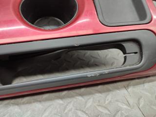 Бардачок между сиденьями NISSAN JUKE NF15 MR16DDT P13441B48000 4 ракурс Бардачок между сиденьями NISSAN JUKE NF15 MR16DDT P13441B48000 4 ракурс