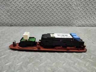 Блок упр. стеклоподьемниками правый передний TOYOTA ALTEZZA JCE15W 2JZ-GE 84040-53011 4 ракурс