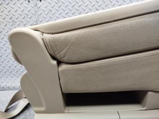 Бардачок между сиденьями NISSAN SERENA C25 MR20DE 3 ракурс