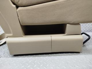 Бардачок между сиденьями NISSAN SERENA C25 MR20DE 5 ракурс