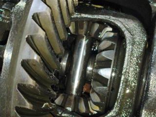 Балка подвески задняя TOYOTA PROGRES JCG11 2JZ-GE 2 ракурс