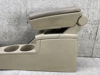 Бардачок между сиденьями SUBARU FORESTER SG5 EJ203 92113FE100 3 ракурс