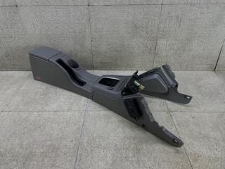 Бардачок между сиденьями SUBARU FORESTER SG5 EJ202DXUAE 92132SA000 1 ракурс