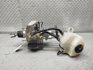 Главный тормозной цилиндр TOYOTA PRIUS ZVW30 2ZR-FXE 47210-47130 4 ракурс