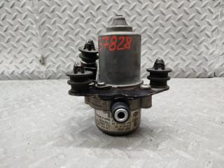 Вакуумный насос тормозной системы VOLKSWAGEN PASSAT VARIANT 365 CAXA 1J06121810 4 ракурс