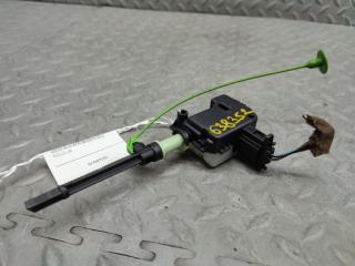 Замок лючка бензобака VOLVO XC70 BZ90 B6304T4 861131-36 2 ракурс