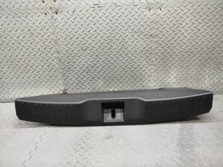 Накладка замка багажника HONDA JADE FR4 LEB 84640-T4R-J010 1 ракурс