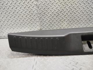 Накладка замка багажника HONDA JADE FR4 LEB 84640-T4R-J010 2 ракурс