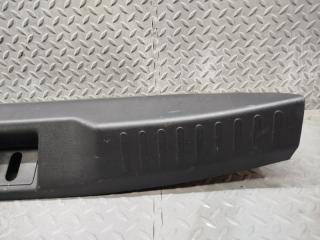 Накладка замка багажника HONDA JADE FR4 LEB 84640-T4R-J010 4 ракурс