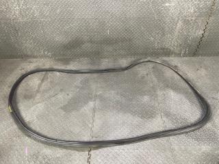 Уплотнение багажника PORSCHE CAYENNE 958 M06.EC (CGE) 7P5827705 2 ракурс