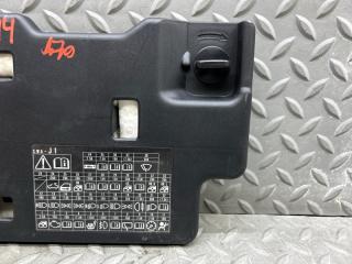 Крышка блока предохранителей HONDA CR-V RE3 K24A VTEC 77340-SWA-J010 2 ракурс Крышка блока предохранителей HONDA CR-V RE3 K24A VTEC 77340-SWA-J010 2 ракурс