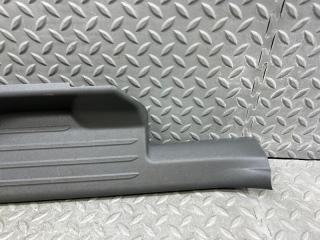 Накладка на порог правая задняя TOYOTA PRIUS ALPHA ZVW41 2ZR-FXE 67917-47060 4 ракурс