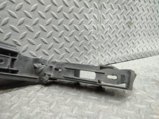 Крепеж бампера правый задний VOLKSWAGEN TOURAN 1T2 BLG 1T0807376C 2 ракурс Крепеж бампера правый задний VOLKSWAGEN TOURAN 1T2 BLG 1T0807376C 2 ракурс