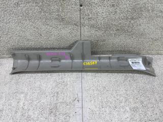 Накладка на порог правая передняя TOYOTA ISIS ANM10 1AZ-FSE 67913-44030 4 ракурс